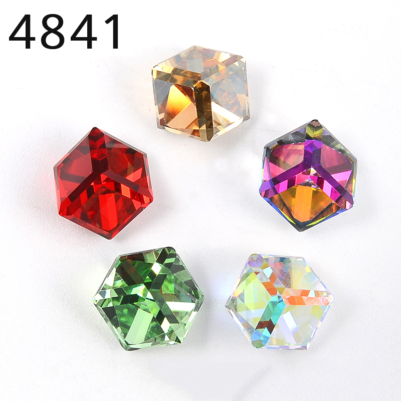 (1 piece) 4841 Cube Fancy Ston - огляд і ціна Nail Art Quirky