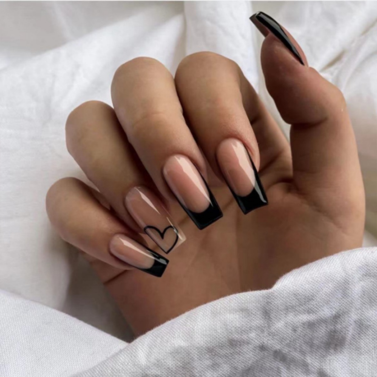 24pcs Black French Fake Nails  - огляд і ціна Nail Art Quirky